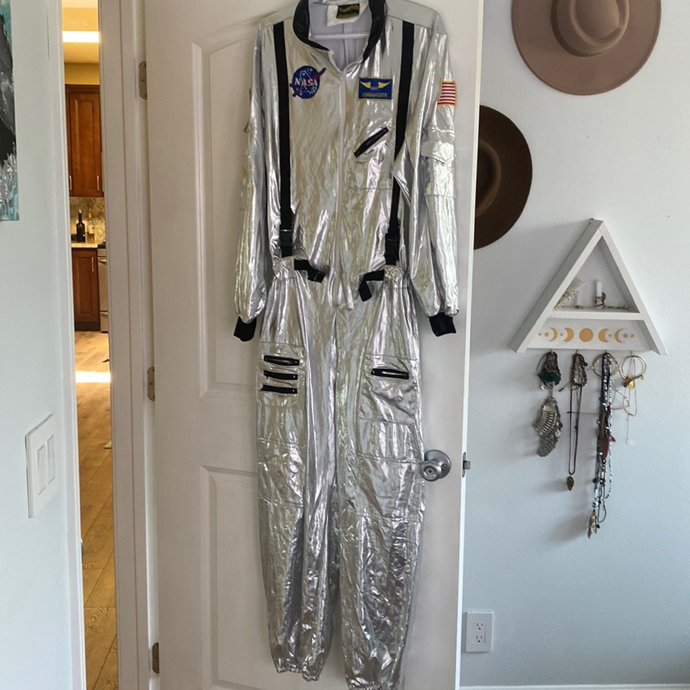 Astronaut costume